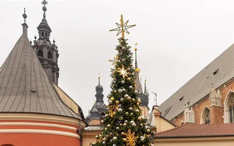 Plakat: Kiermasz Bożonarodzeniowy na Małym Rynku w Krakowie 2026/2027 – nabór wystawców
